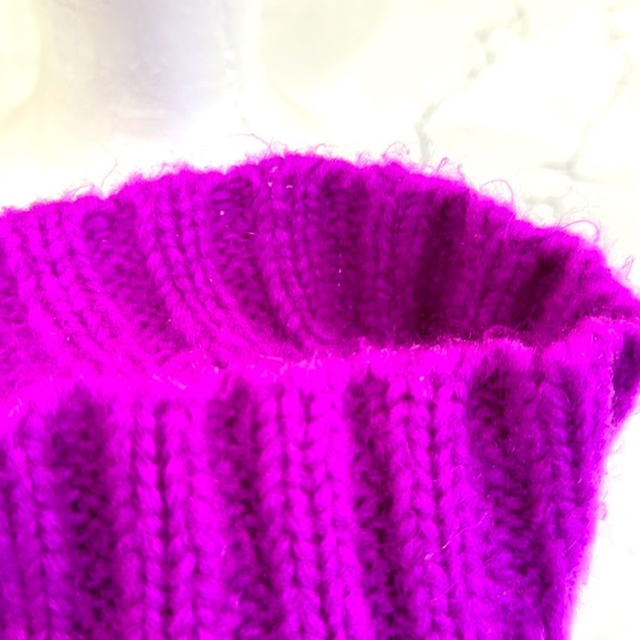 GUC Girls Children’s Place Winter Pom Pom Slouchy Hat. - Picture 6 of 6